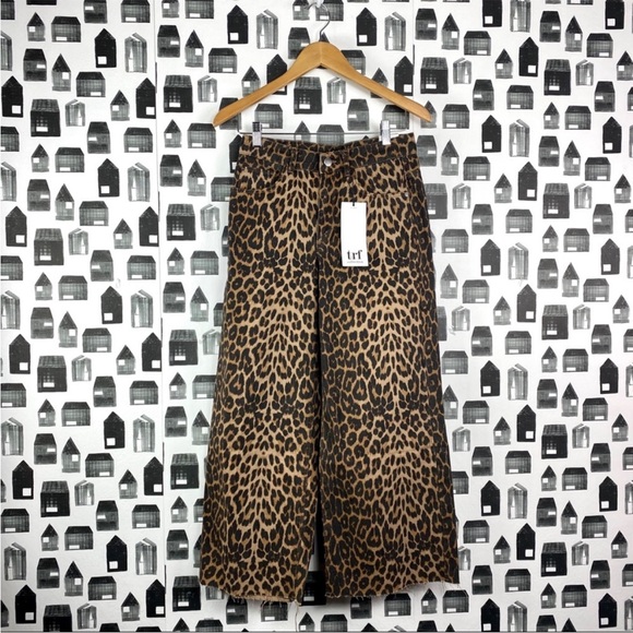 Zara Pants - Zara new with tags leopard wide leg denim jeans